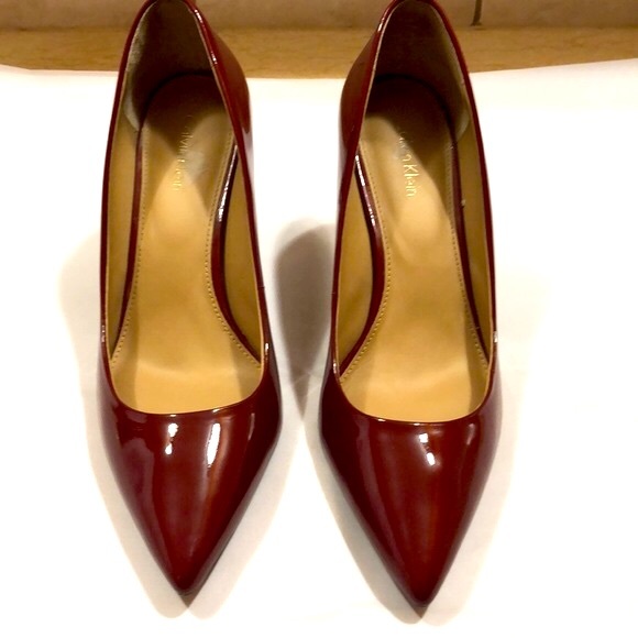 Calvin Klein-Burgundy Patent Heels - Picture 3 of 13